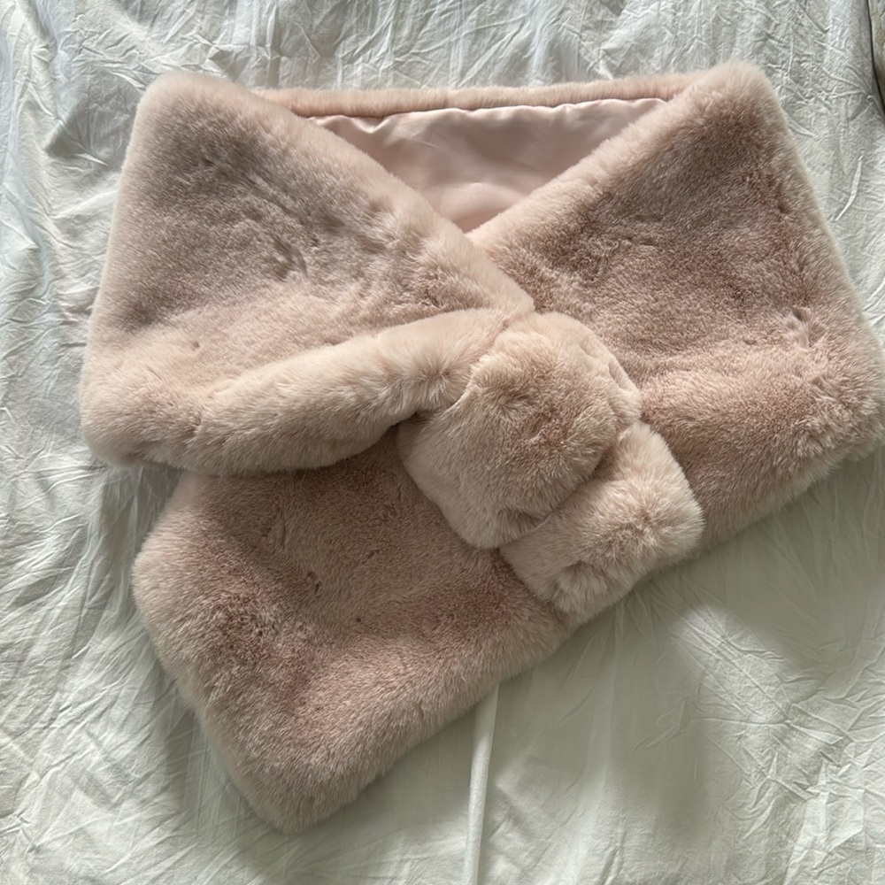 Apparis faux fur Luna scarf/wrap